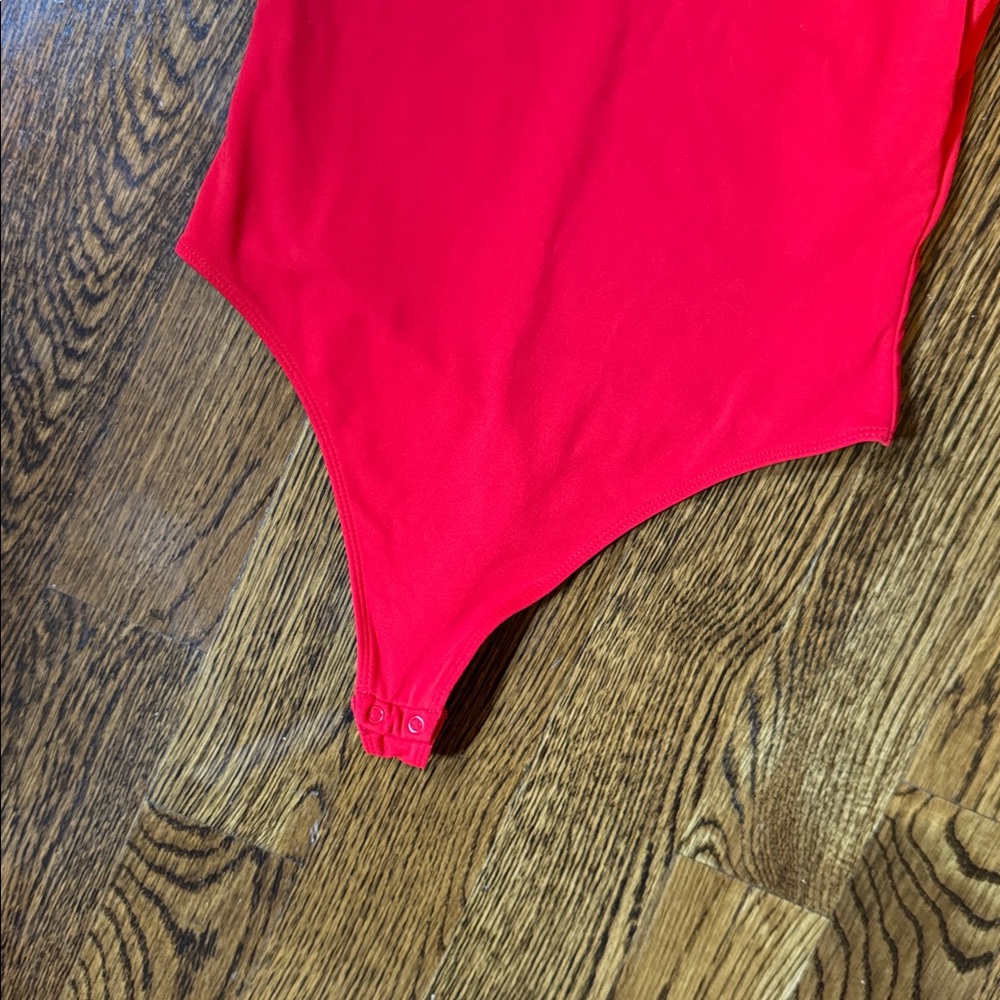Babaton bright red bodysuit - Picture 3 of 4